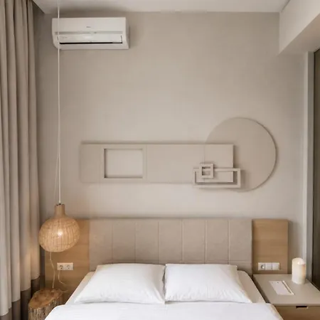 Poet Art Hotel 4*