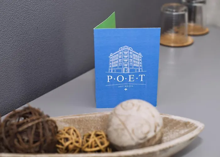 Hotel Poet Art 4*