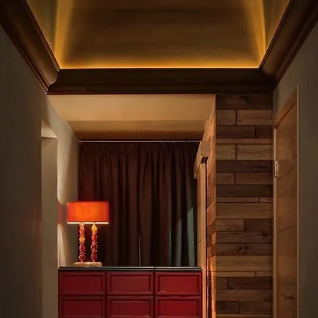 Poet Art Hotel