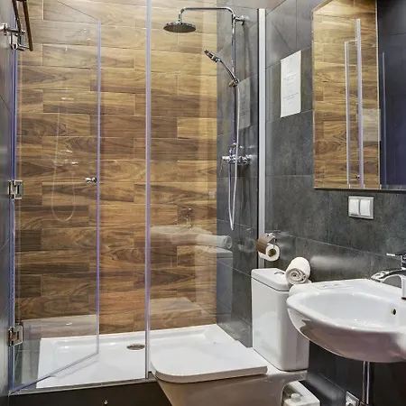 Poet Art Hotel 4*