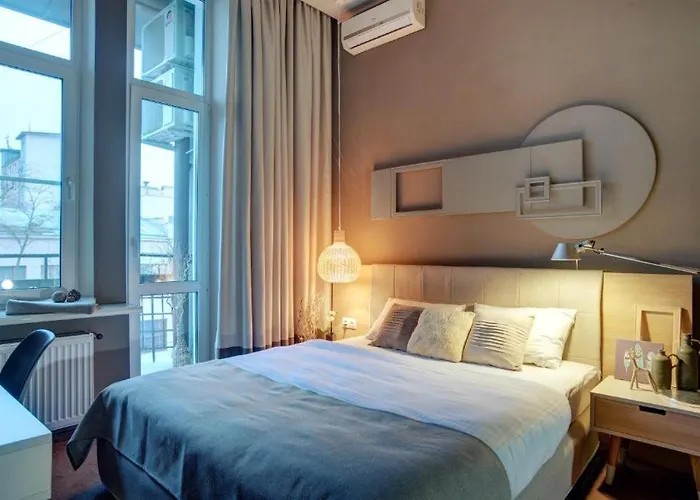 Poet Art 4* オデッサ